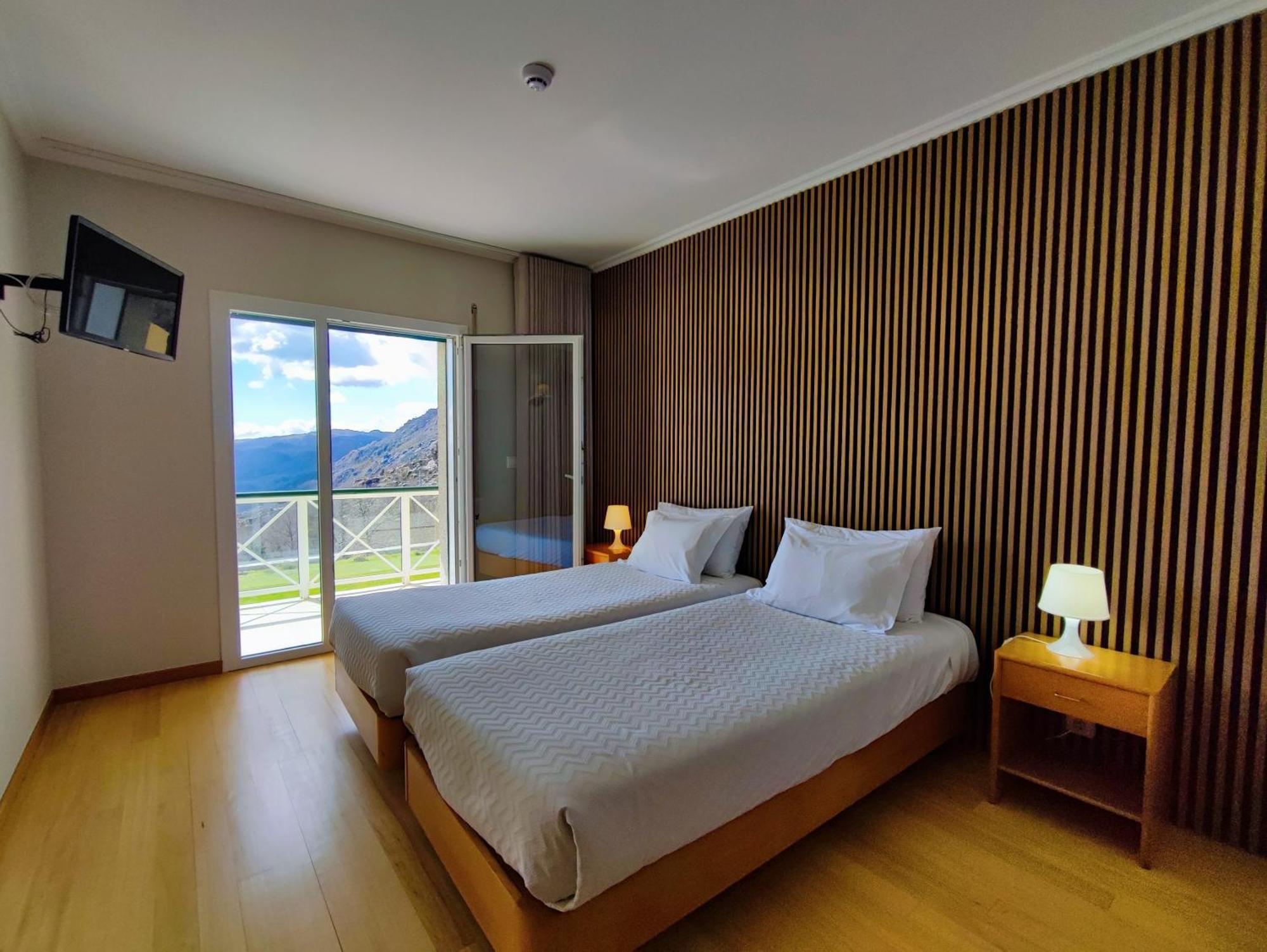 Hotel Miracastro Каштру-Лаборейру Екстер'єр фото